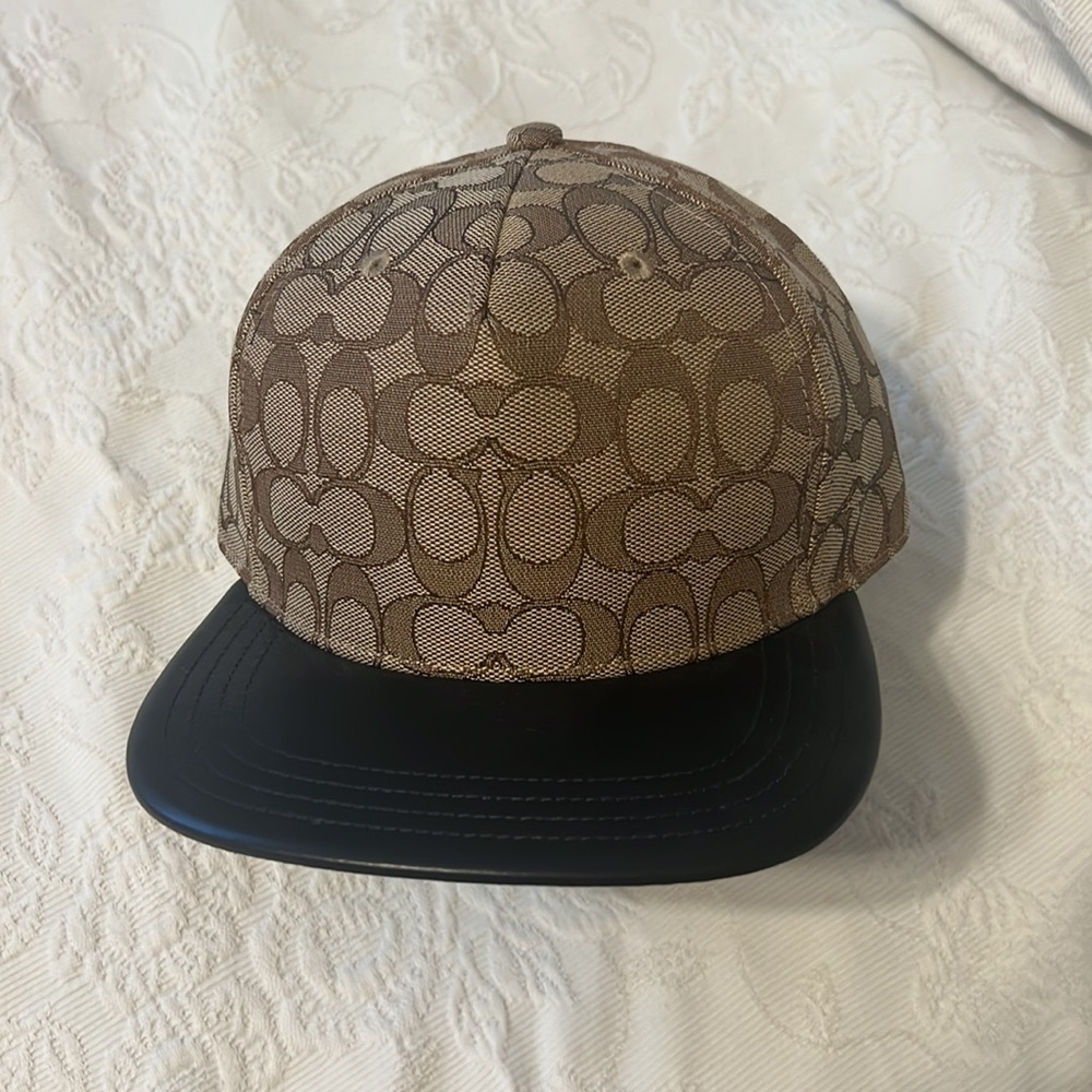 Coach hat - Picture 4 of 6